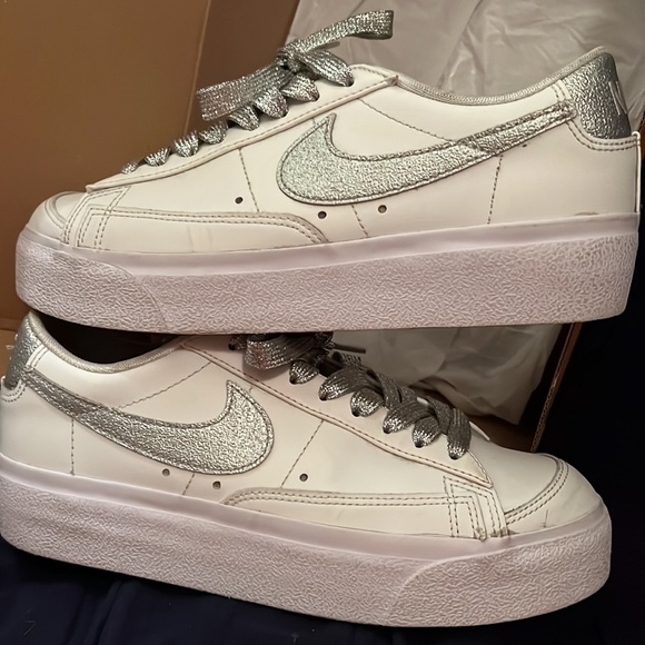 Nike blazer low Platform ESS dq7571-101 - Picture 2 of 6